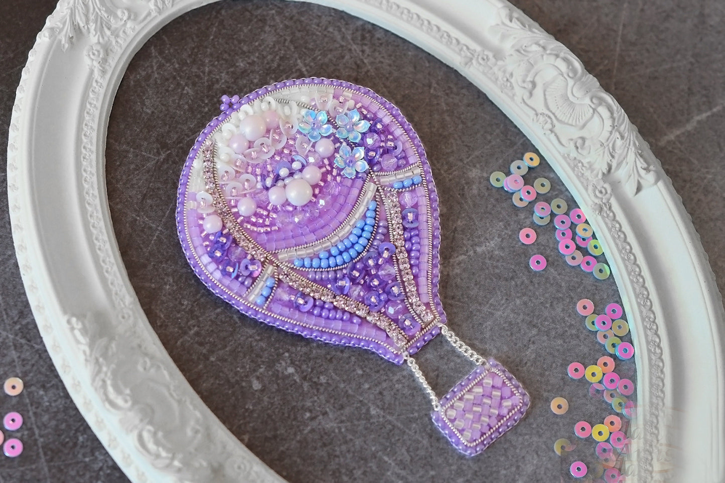 a picture of a purple hot air balloon