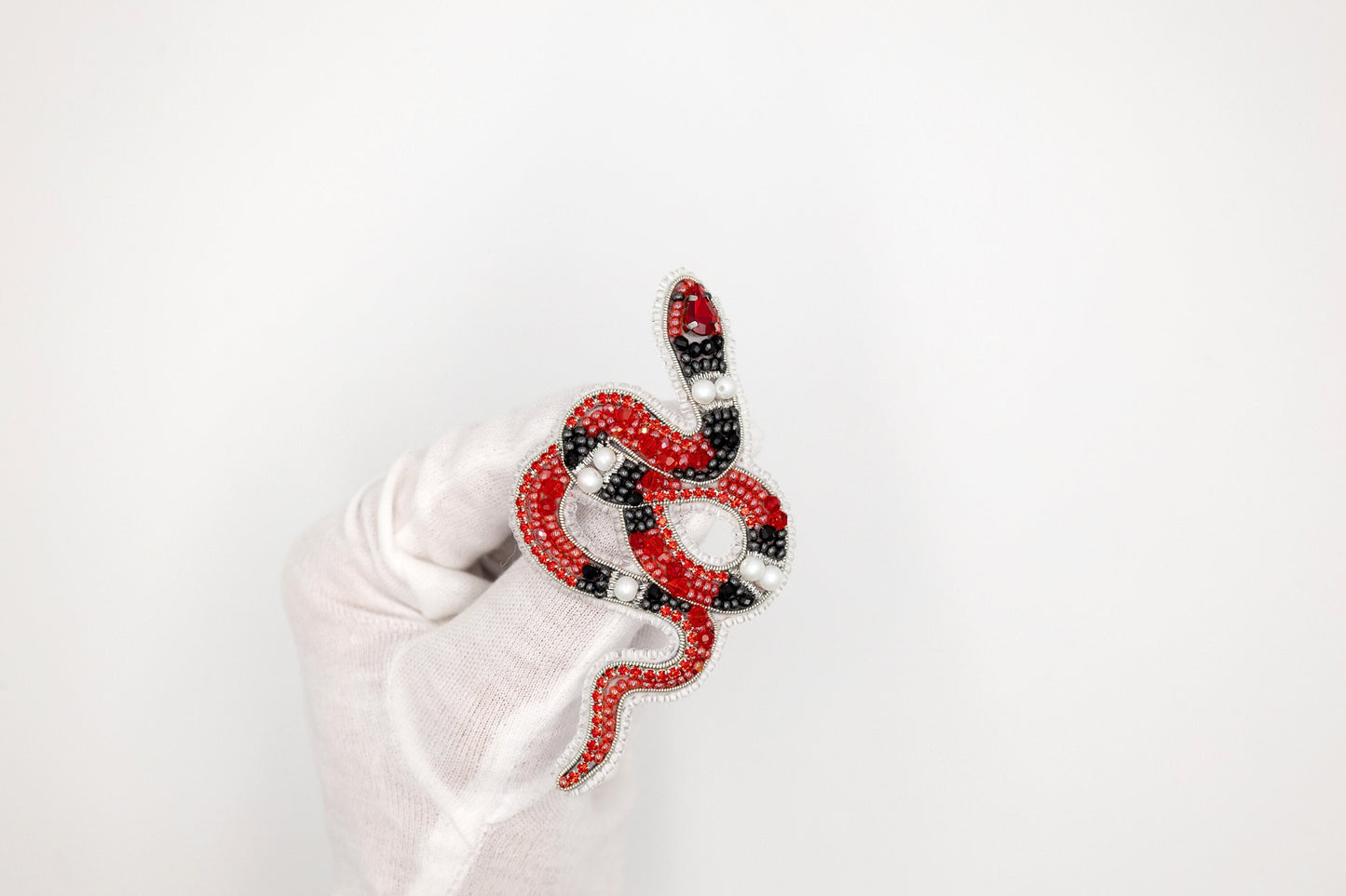 Coral Snake - Readymade Beaded Brooch