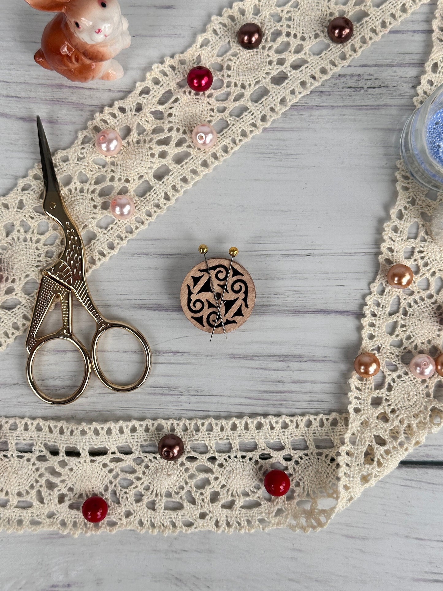 Magnetic Needle Holder