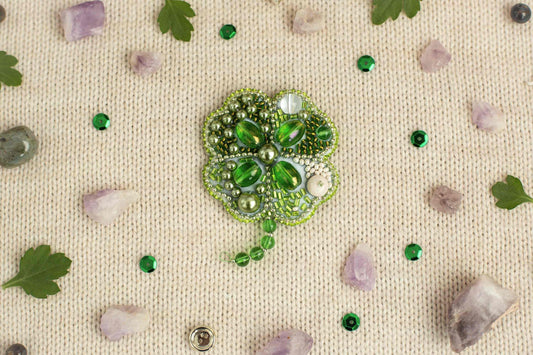 Clover - Readymade Beaded Brooch