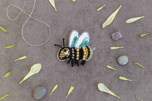 Little Bee - Readymade Beaded Brooch