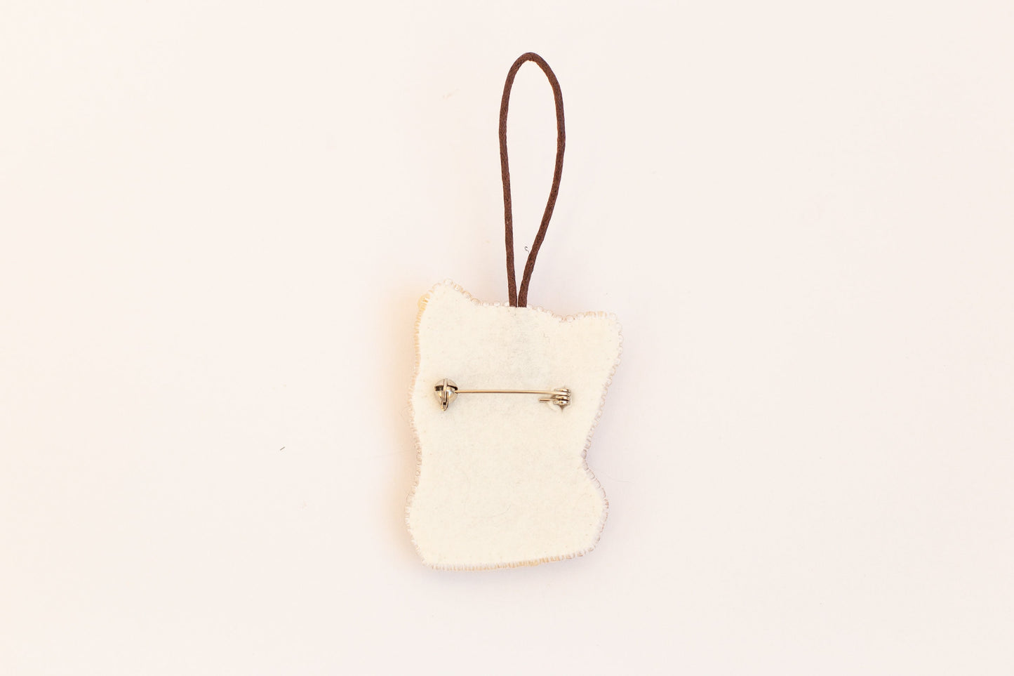 Chow Chow Dog Bead embroidery kit. Seed Bead Brooch kit. DIY Craft kit. Beadweaving Kit. Needlework beading. Handmade Jewelry Making Kit