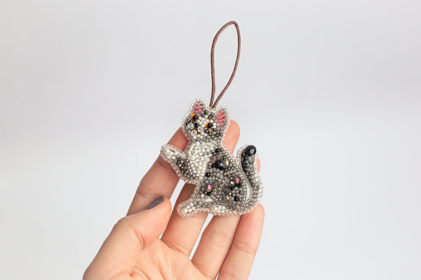 Gray Tabby Cat Bead embroidery kit. Seed Bead Brooch kit. DIY Craft kit. Beadweaving Kit. Needlework beading. Handmade Jewelry Making Kit