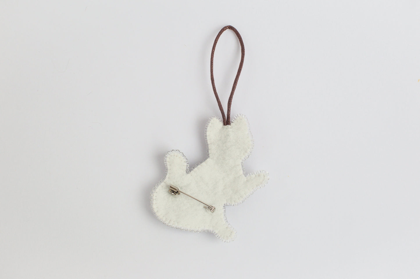 Gray Tabby Cat Bead embroidery kit. Seed Bead Brooch kit. DIY Craft kit. Beadweaving Kit. Needlework beading. Handmade Jewelry Making Kit