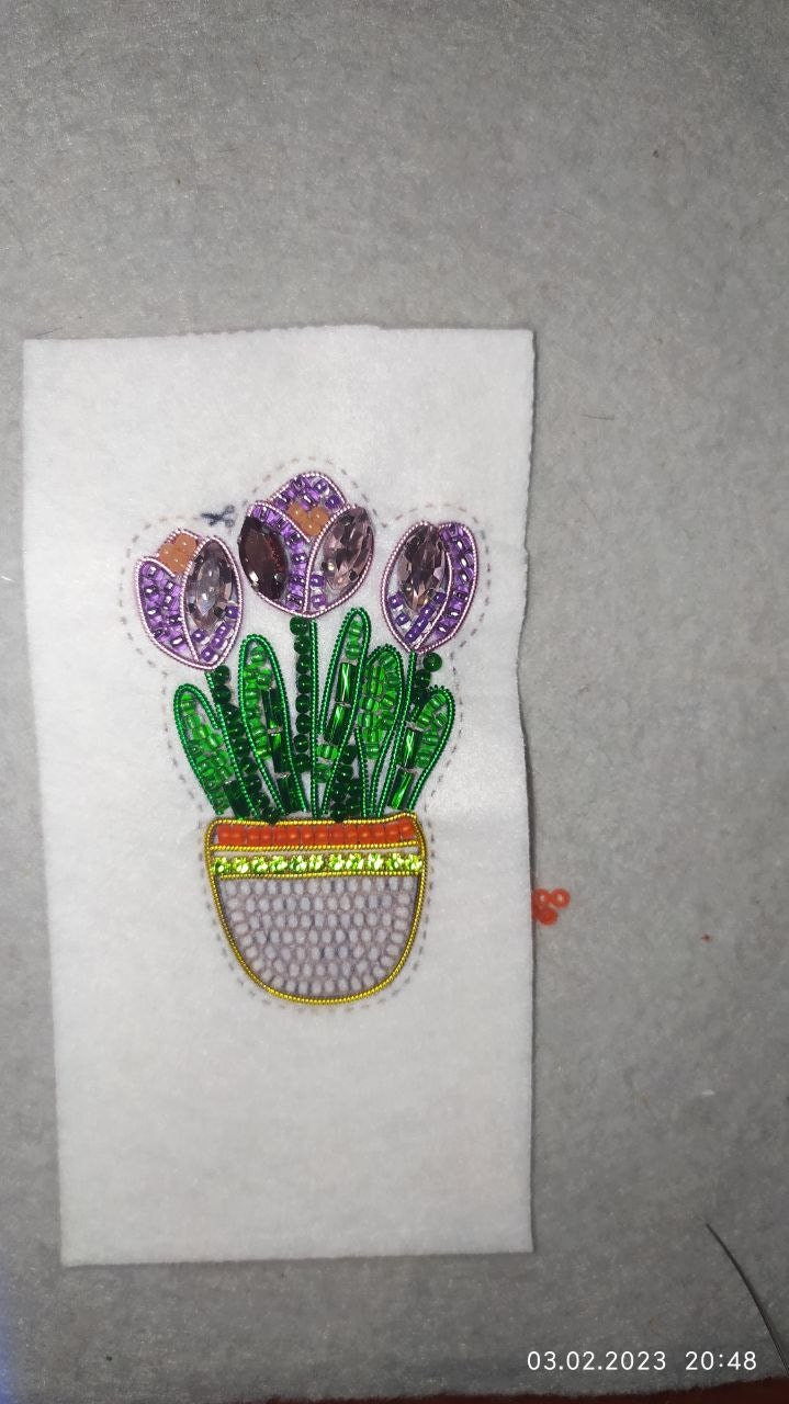 Crocus Bead embroidery kit. Seed Bead Brooch kit. DIY Craft kit. Beadweaving Kit. Needlework beading. Handmade Jewelry Making Kit