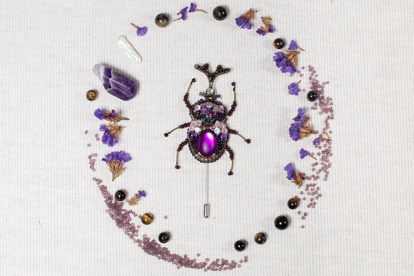 Rhinoceros Beetle Bead Embroidery kit. DYI Craft kit, bead brooch kit. Seed Bead Brooch kit. DIY Craft kit. Beadweaving Kit.