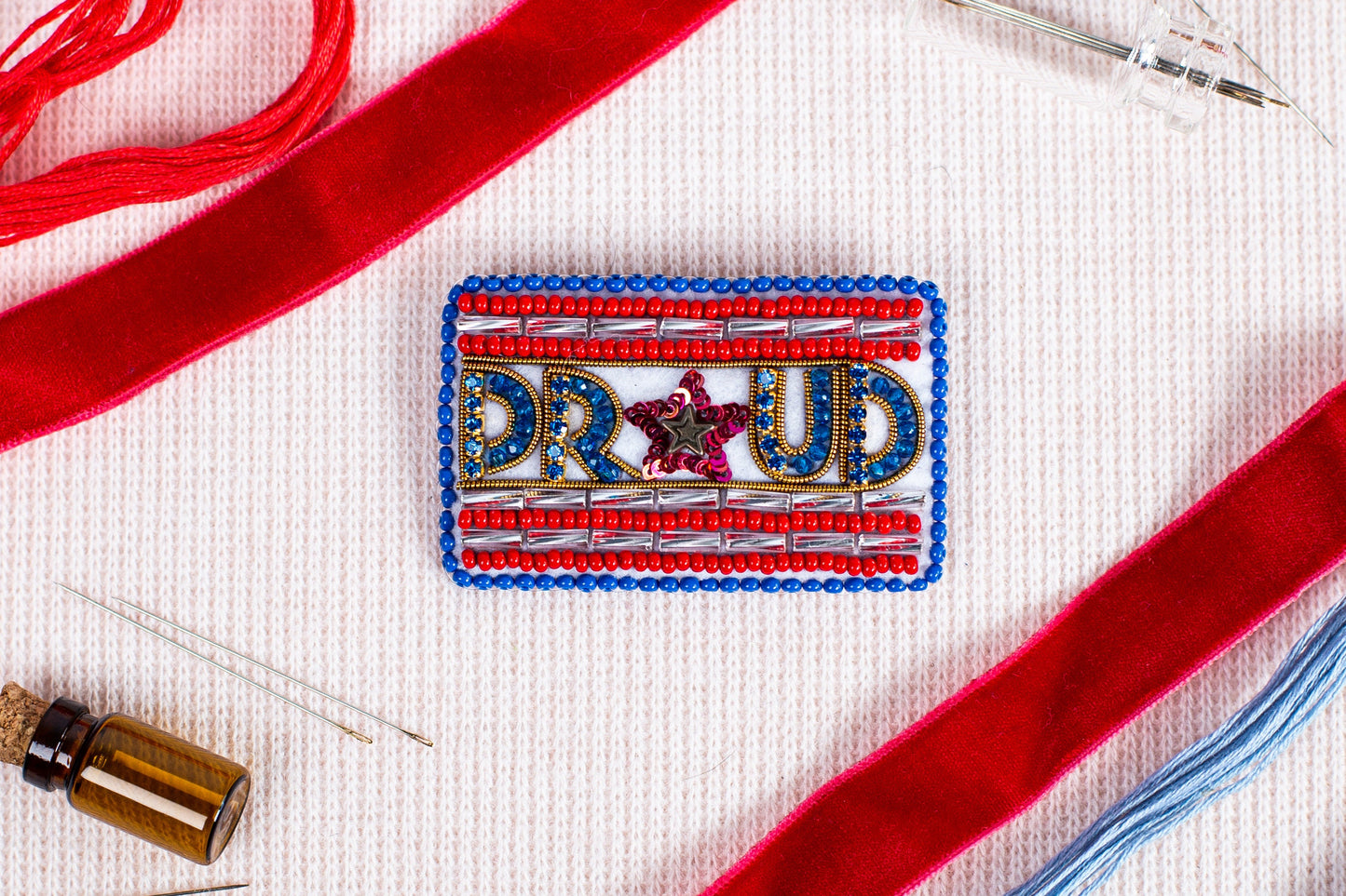 4th July Bead Embroidery Kit. Seed Bead Brooch kit. DIY Craft kit. Beadweaving Kit. Needlework beading. Handmade Jewelry Making Kit