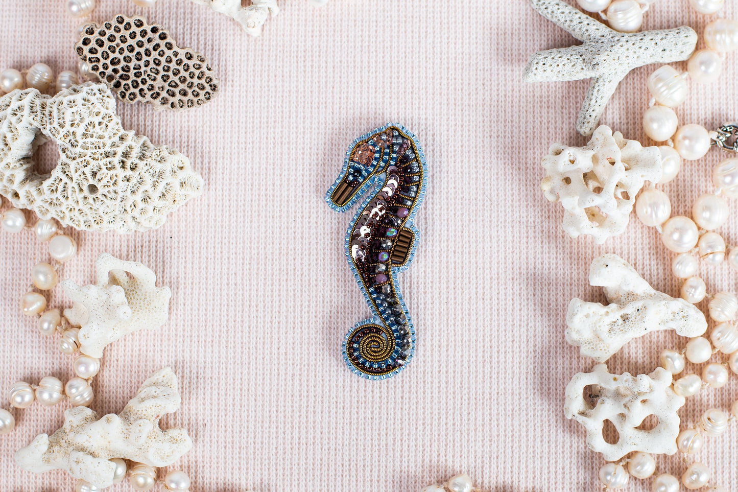 Seahorse Bead Embroidery kit. DIY Beaded Brooch Kit. Sea Horse Pendant. Seed Bead Brooch kit. DIY Craft kit. Beadweaving Kit.