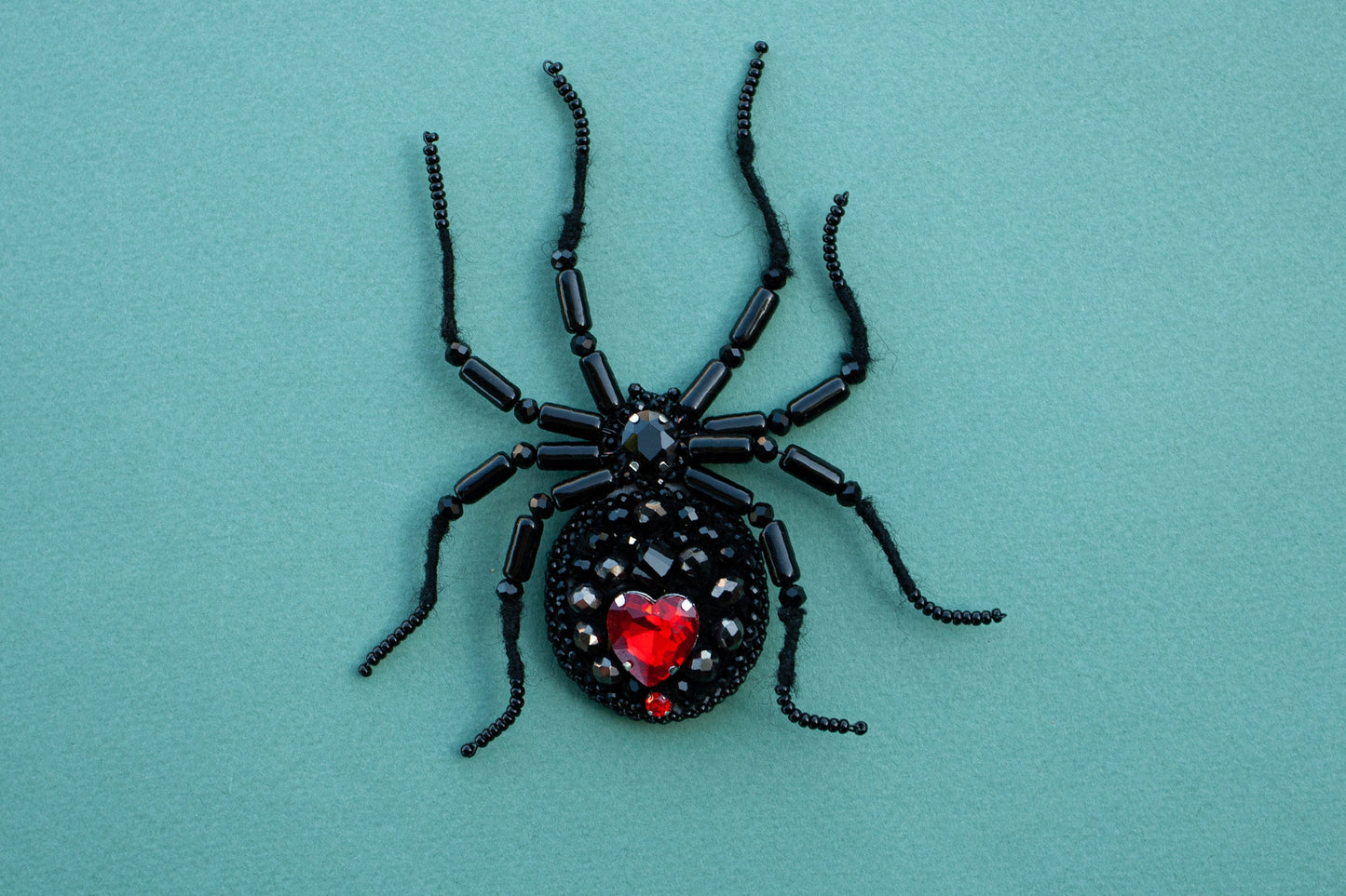Black Widow Spider DIY Bead Embroidery Kit. Seed Bead Brooch kit. DIY Craft kit. Beadweaving Kit. Needlework beading
