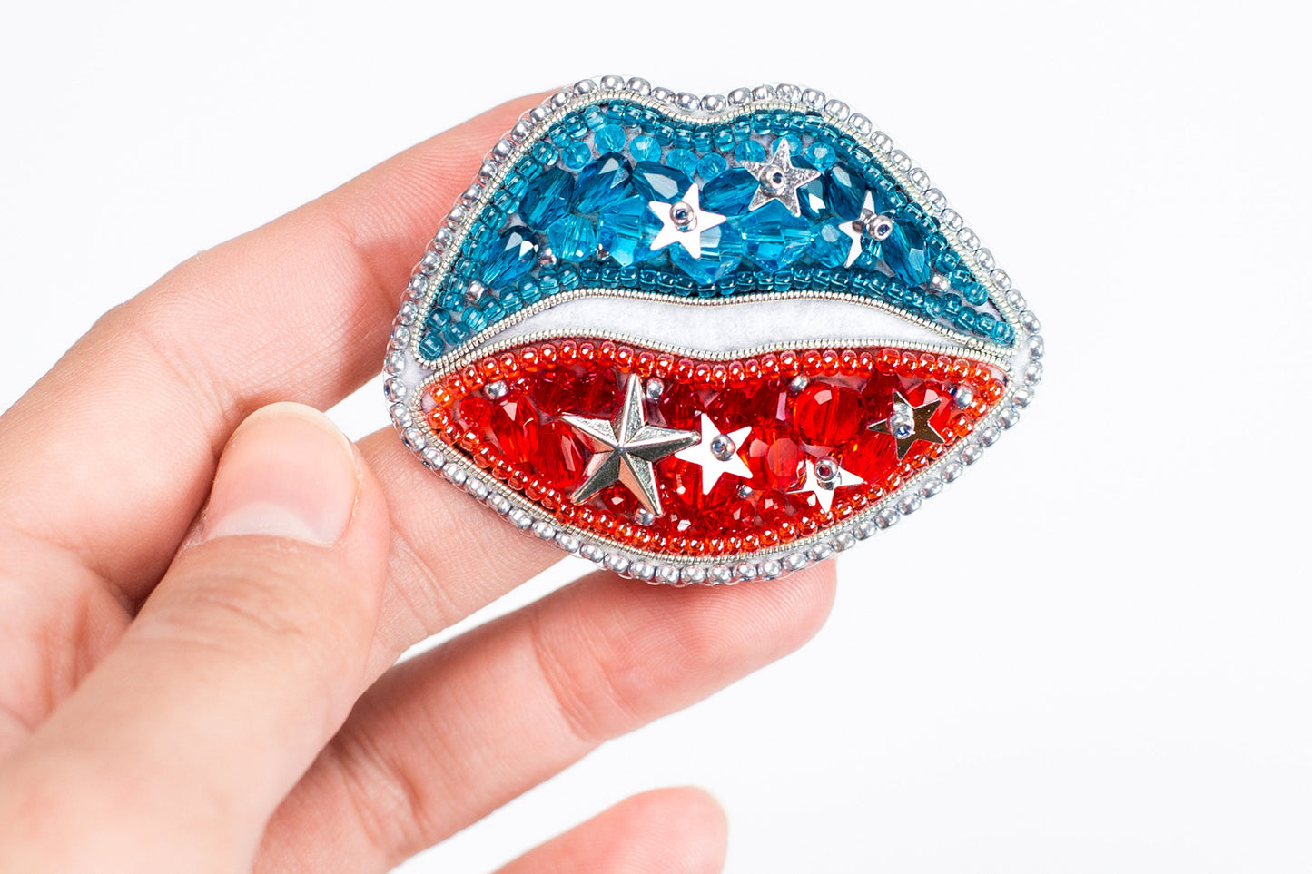 American Flag Lips Bead Embroidery Kit. DIY craft kit. Seed Bead Brooch kit. DIY Craft kit. Beadweaving Kit. Needlework beading