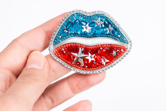 American Flag Lips Bead Embroidery Kit. DIY craft kit. Seed Bead Brooch kit. DIY Craft kit. Beadweaving Kit. Needlework beading