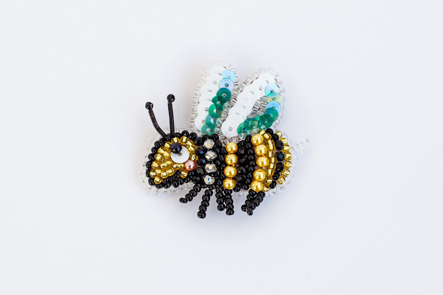 Bee Bead embroidery kit. Seed Bead Brooch kit. DIY Craft kit. Beadweaving Kit. Needlework beading. Handmade Jewelry Making Kit