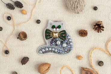 Cat with Bow Brooch Beading DIY Kit