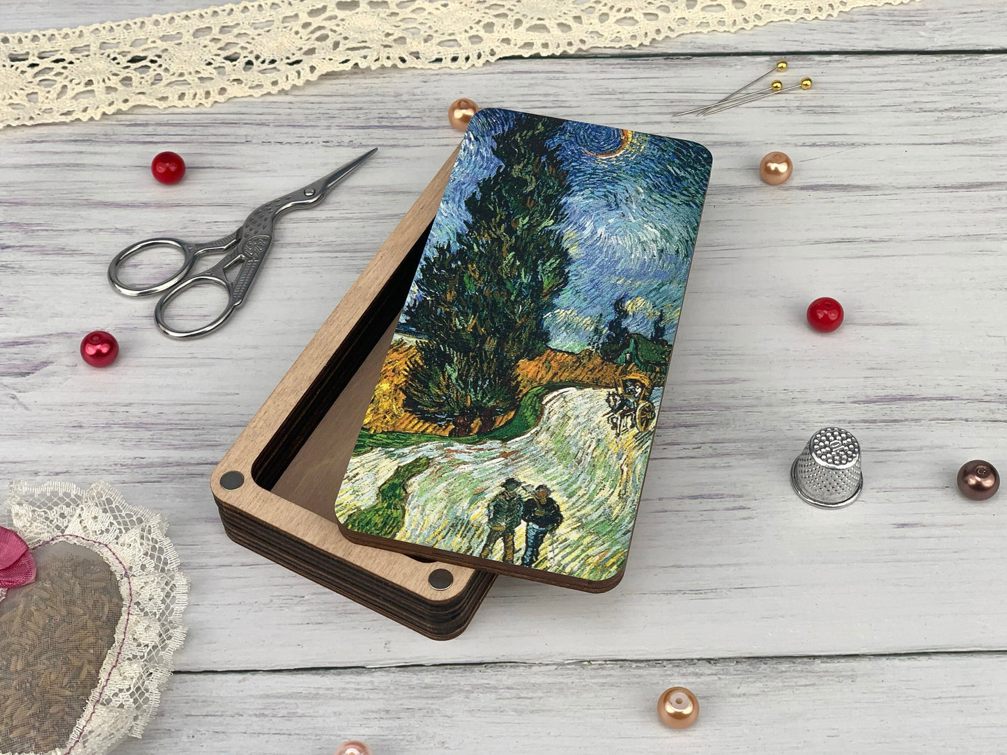 Wooden Needle Minder