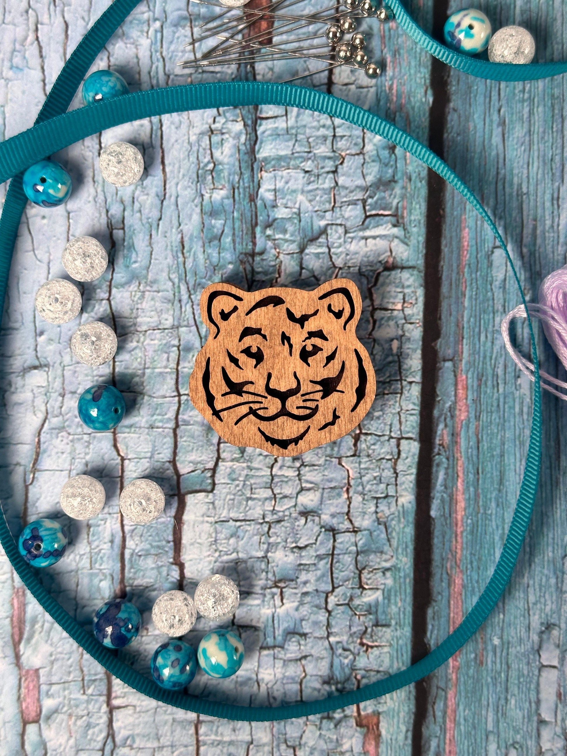 a piece of wood with a picture of a bear on it