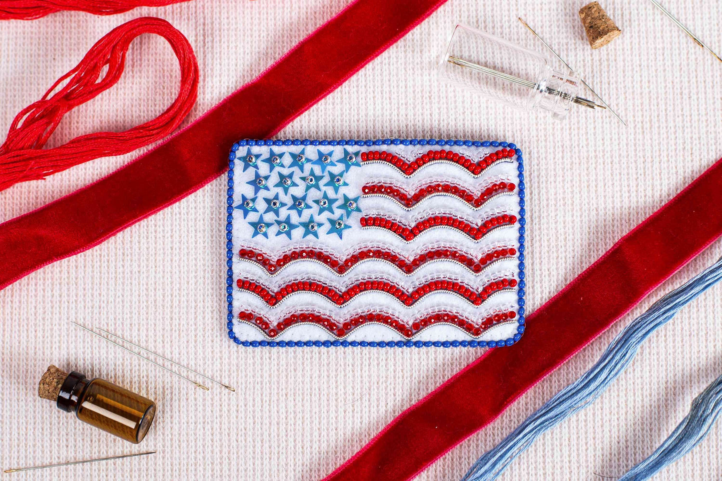 American Flag - Readymade Beaded Brooch