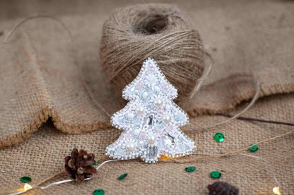 Christmas Tree - Readymade Beaded Brooch