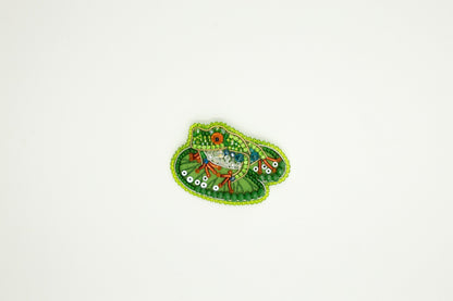Frog - Readymade Beaded Brooch