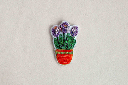 Crocus - Readymade Beaded Brooch