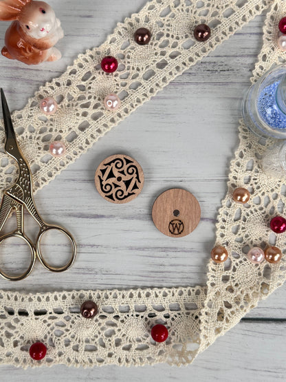 Magnetic Needle Holder