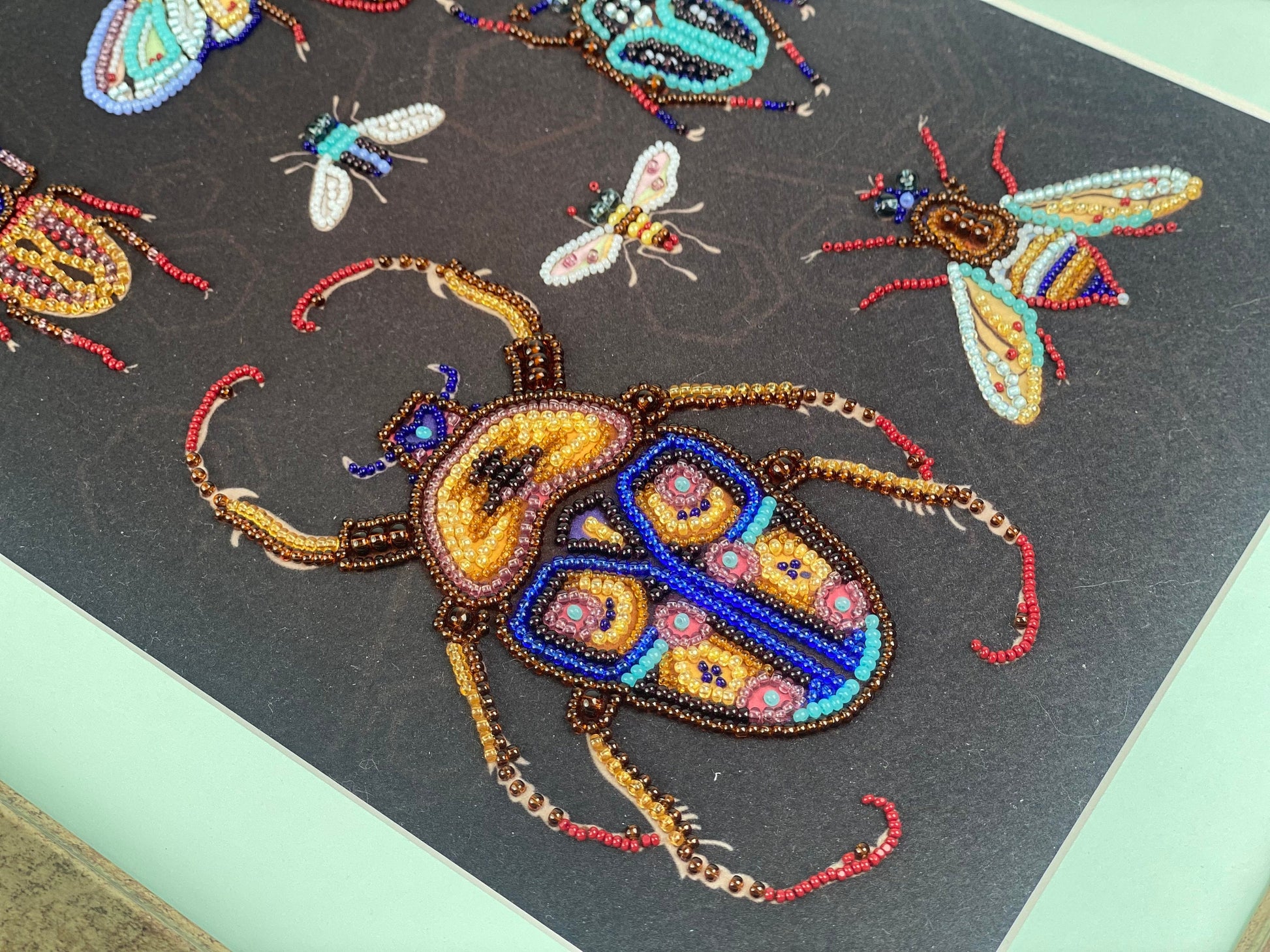 a picture of some bugs on a table