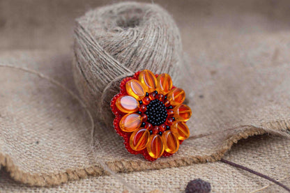 Gerbera - Readymade Beaded Brooch