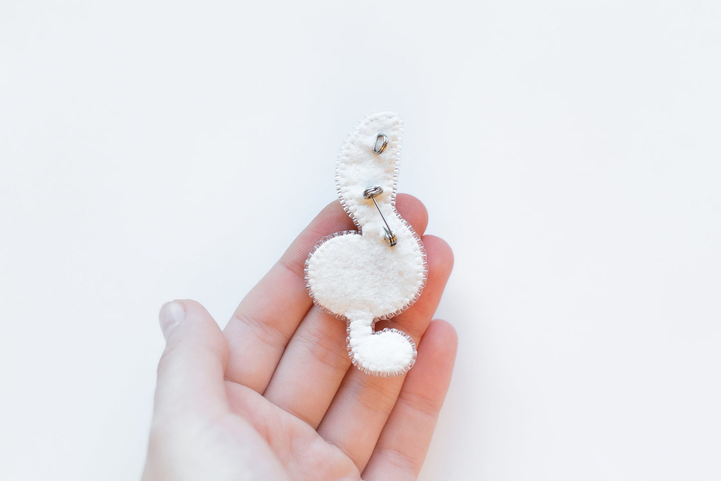 Treble Clef - Readymade Beaded Brooch