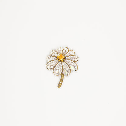 Chamomile Flower - Readymade Beaded Brooch