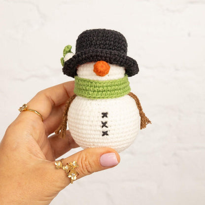 Snowman - Crochet Amigurumi DIY kit