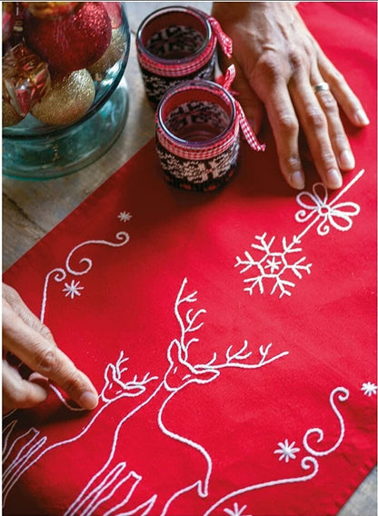 Christmas Table Runner DIY Embroidery Kit: Reindeer Pattern