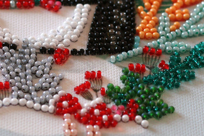 DIY Christmas Penguins Bead Embroidery Kit: Beginner Xmas Decor