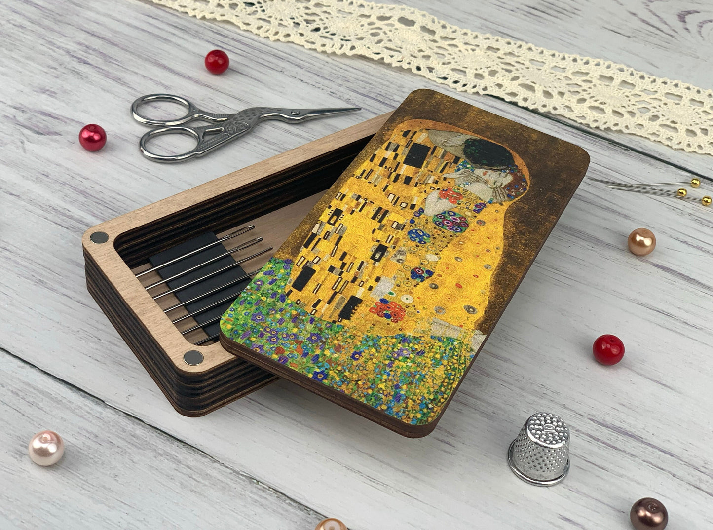 Wooden Needle Minder