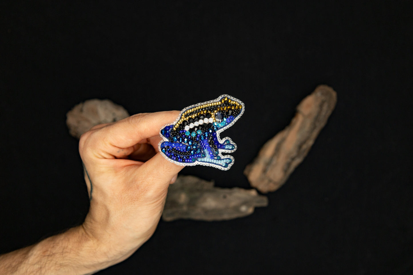 Blue Frog - Readymade Beaded Brooch