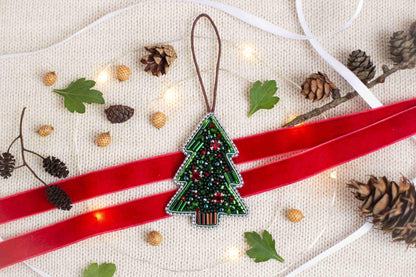 Christmas Tree - Readymade Beaded Brooch