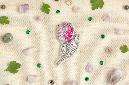 Tulip - Readymade Beaded Brooch