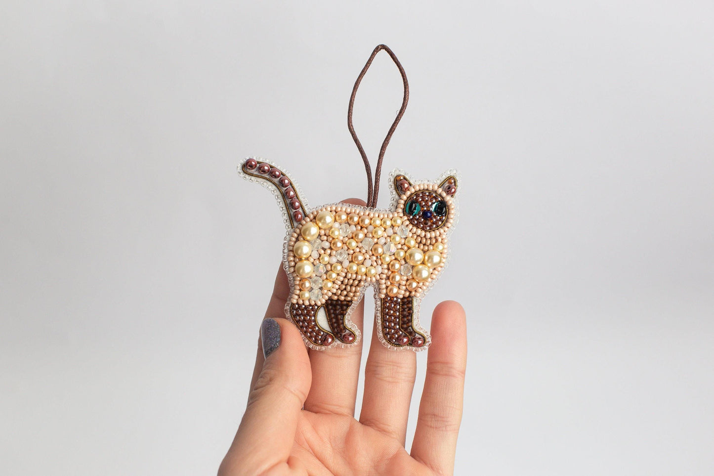 Siamese Cat - Readymade Beaded Brooch