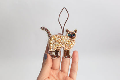 Siamese Cat - Readymade Beaded Brooch