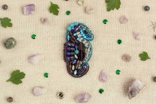 Seahorse- Readymade Beaded Brooch