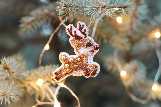 Christmas Deer - Readymade Beaded Brooch