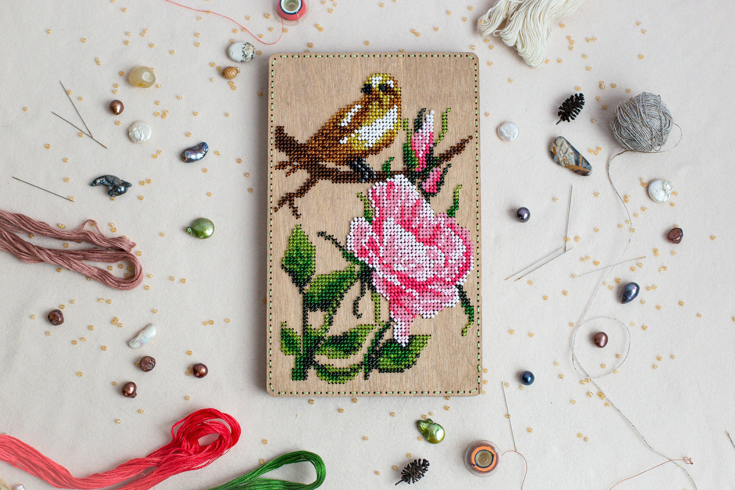 a picture of a bird on a flower