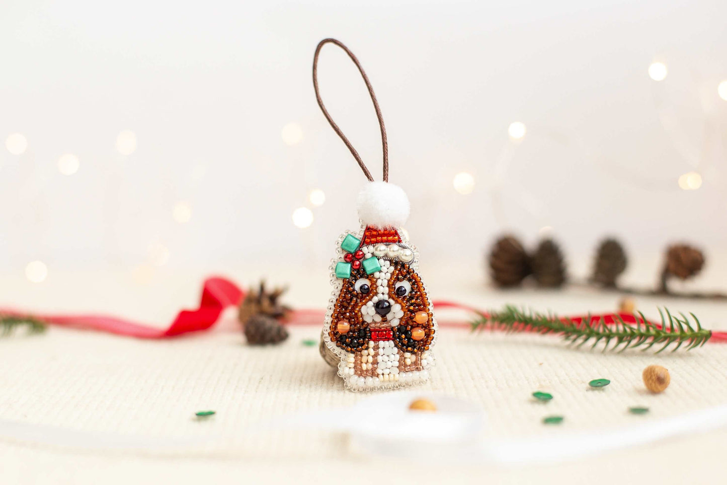 Christmas Cocker Spaniel Dog - Readymade Beaded Brooch
