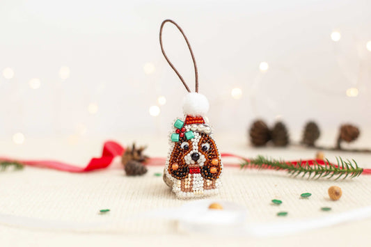 Christmas Cocker Spaniel Dog - Readymade Beaded Brooch