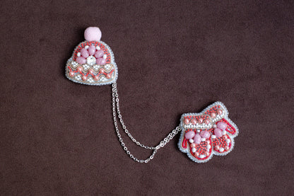 Winter Hat & Mittens - Readymade Beaded Brooch