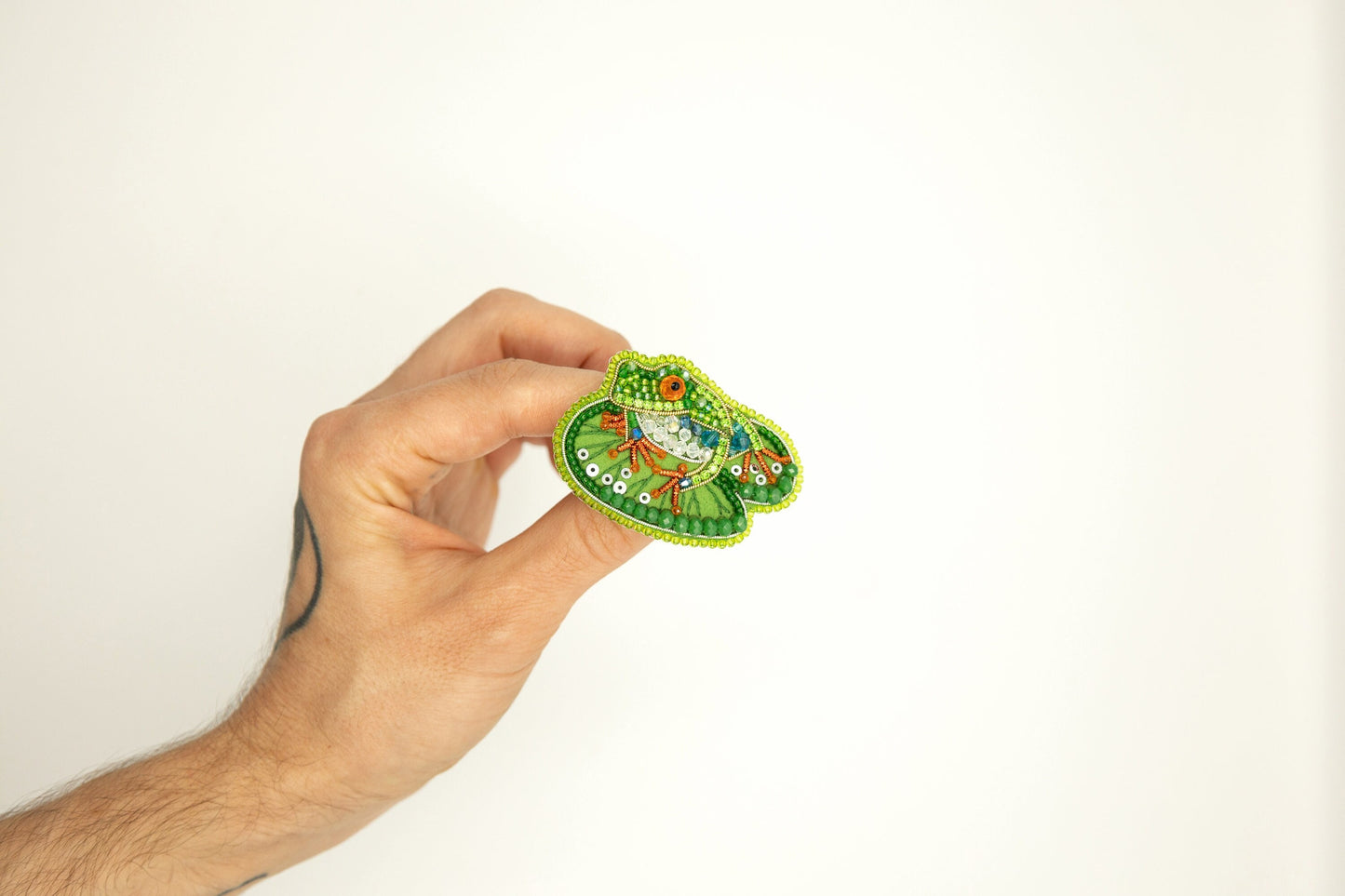 Frog - Readymade Beaded Brooch