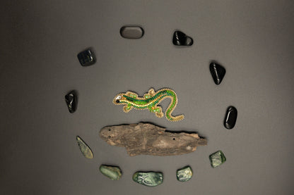 Green Lizard - Readymade Beaded Brooch