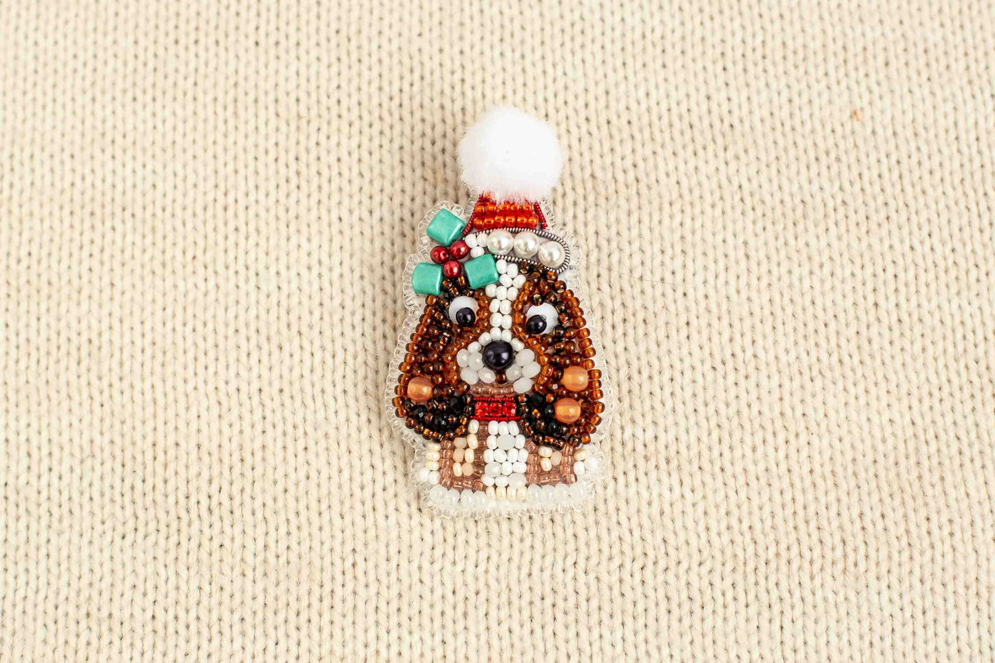 Christmas Cocker Spaniel Dog - Readymade Beaded Brooch