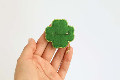 Clover - Readymade Beaded Brooch