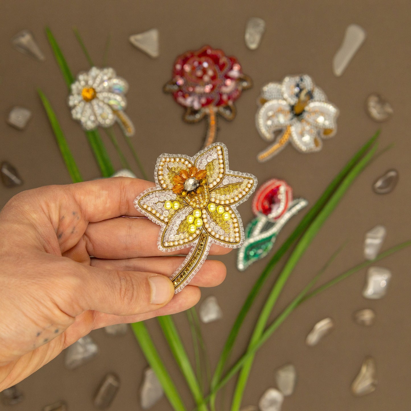 Narcissus Flower - Readymade Beaded Brooch