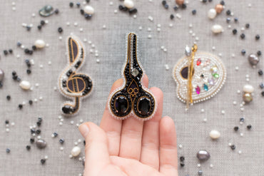 Scissors - Readymade Beaded Brooch