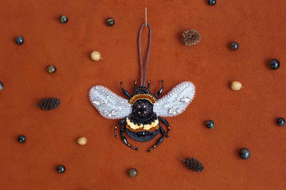 Bumblebee - Readymade Beaded Brooch